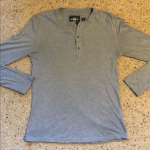 Long-sleeved Men’s Henley